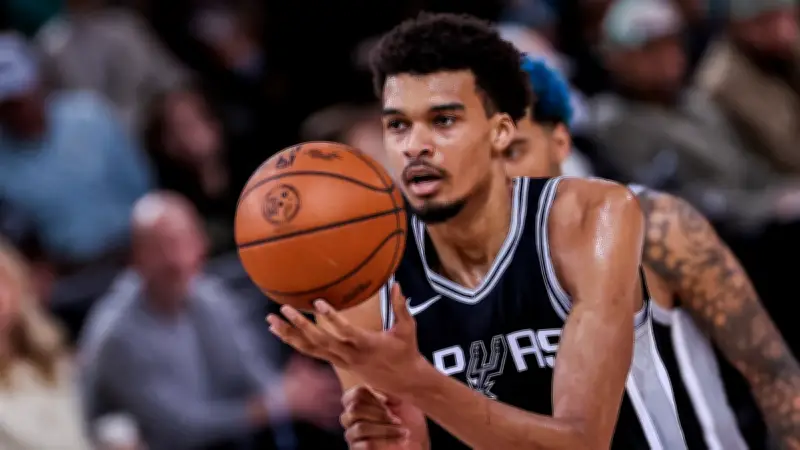 Blessure de Wembanyama : les Spurs chutent face aux Nuggets avant les Playoffs