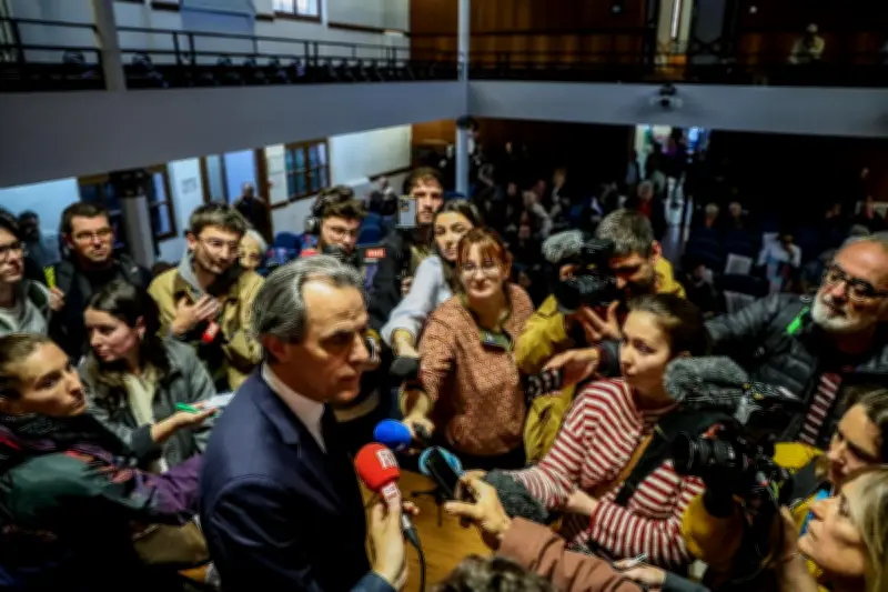 Bordeaux : Dessertine se retire, Cazenave salue, Hurmic regrette l'appauvrissement du débat
