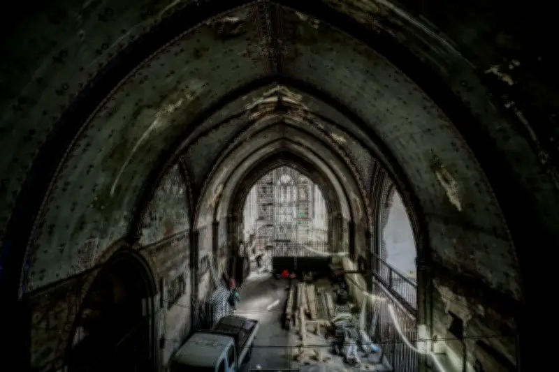 Bordeaux : Sauvegarde d'urgence pour l'église Saint-Jacques du XIIe siècle menacée d'effondrement