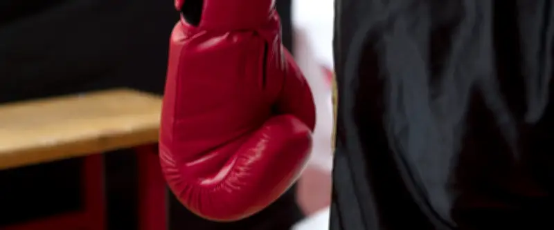 Boxe au Groenland : un refuge pour la jeunesse face à l'épidémie de suicides