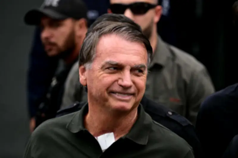 Brasilia révoque le visa d'un conseiller de Trump, accusant Washington d'ingérence électorale