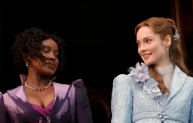 Bridgerton saison 5 : Netflix annonce une romance lesbienne historique