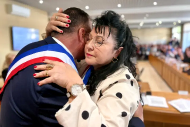 Brigitte Vidal investie maire de Peymeinade, émue lors de son premier conseil municipal