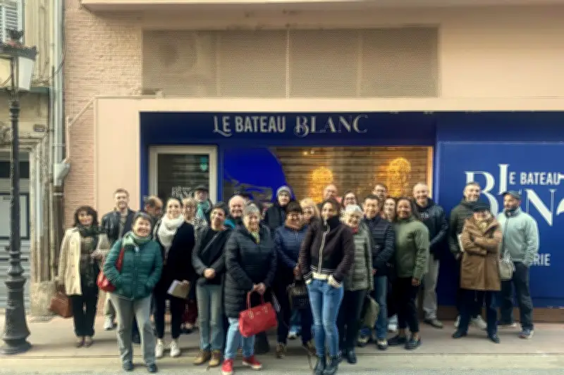Brignoles : le collectif du Bateau blanc s'oppose à la vente de la librairie emblématique
