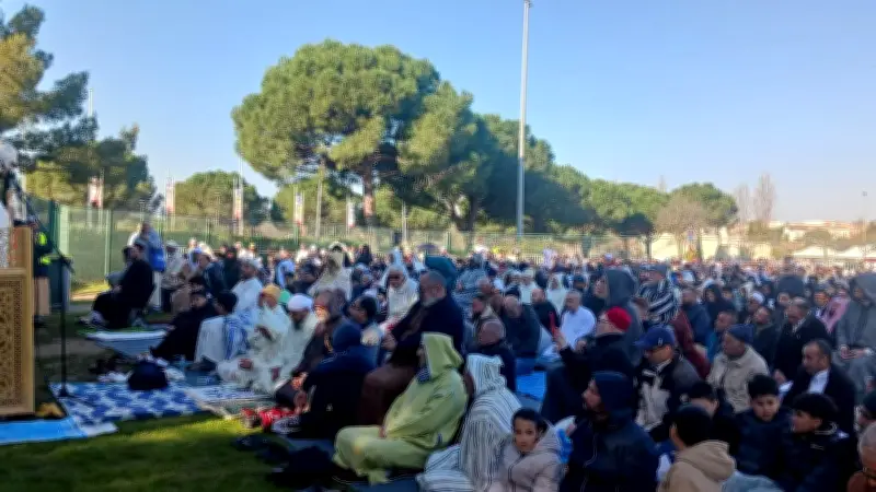 Béziers : 16 000 fidèles célèbrent l'Aïd el-Fitr au stade Raoul-Barrière