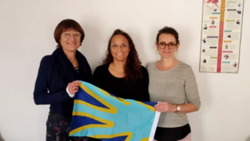 À Béziers, l'association Tchatche 2 Mains valorise la culture sourde et la Langue des Signes Française