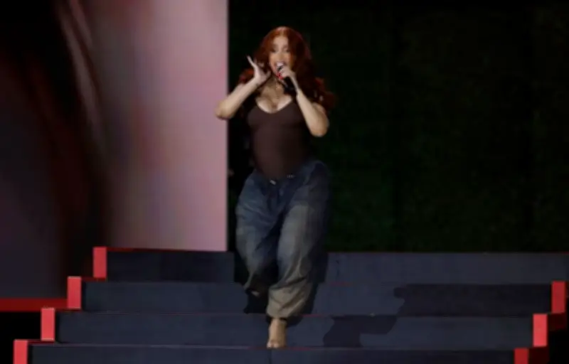 Cardi B révèle sa haine des chorégraphies malgré ses débuts de danseuse