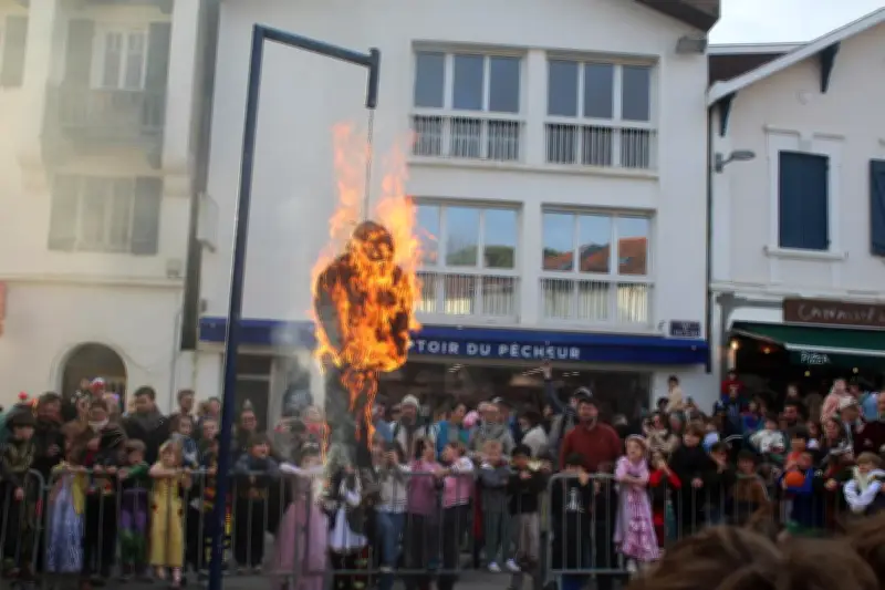 Carnaval de Capbreton 2026 : une journée festive sous le soleil
