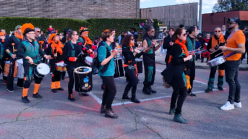Carnaval de Roquemaure : Sambakalao et Les Florentines animent la fête intergénérationnelle