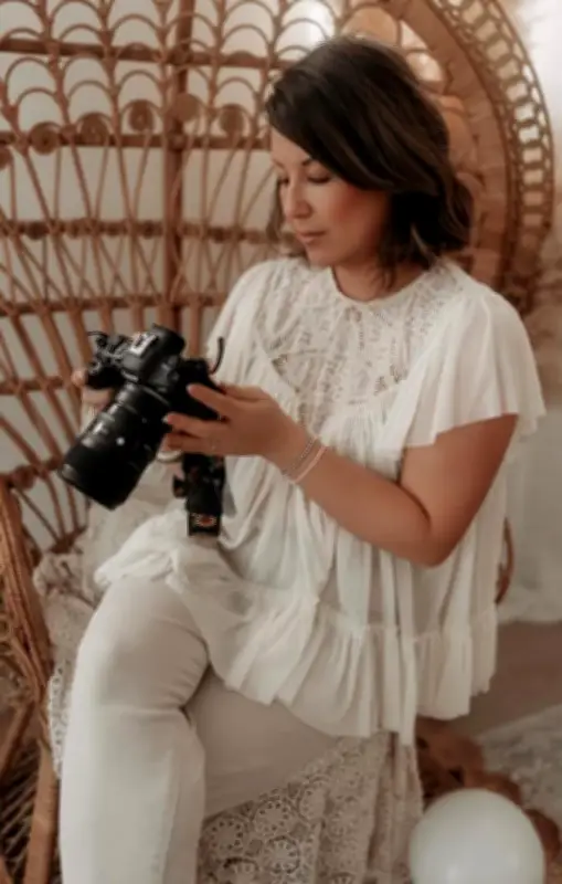 Caroline Serres : de la banque à la photographie de mariage bohème en Nouvelle-Aquitaine
