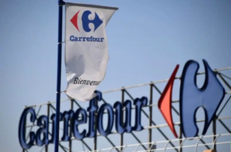 Carrefour lance une application ChatGPT pour composer des paniers de courses