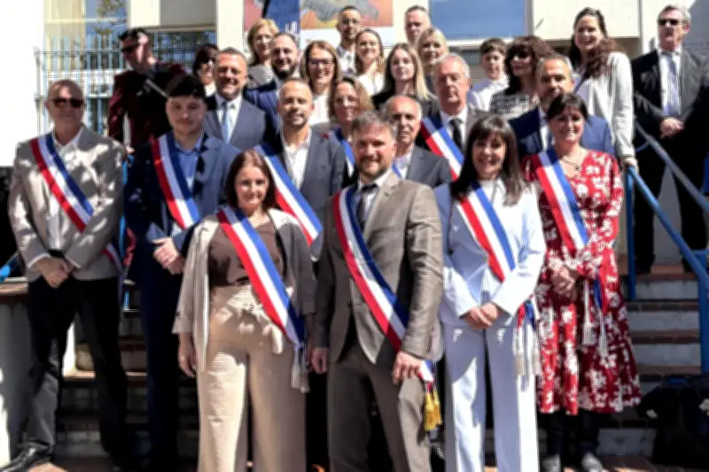 Carros : Stéphane Revello intronisé maire, promettant d'être 'le maire de tous les Carrossois'