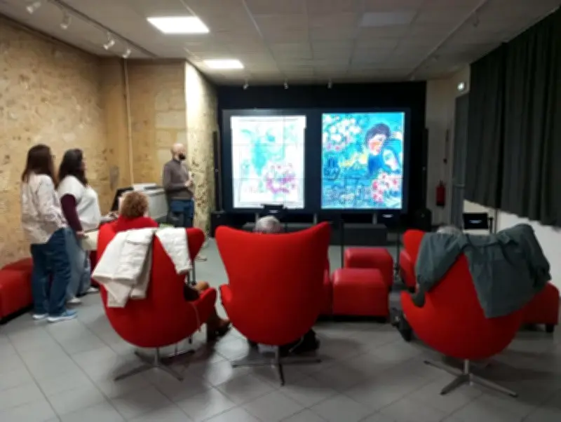 Castillon-la-Bataille : projection de courts-métrages pour seniors à la Micro-folie