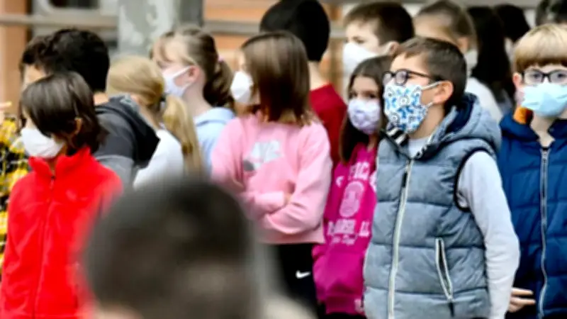Caveirac rend un hommage émouvant à Samuel Paty dans son école élémentaire