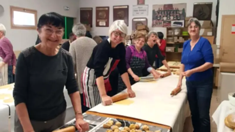Cazouls-lès-Béziers : 1700 oreillettes confectionnées pour la Ligue contre le cancer