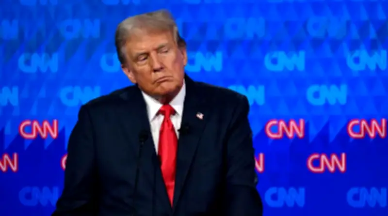 CBS sous pression pour satisfaire Trump, CNN menacée par la concentration des médias