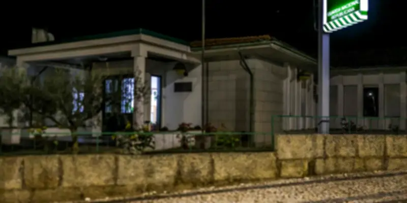 Cédric P., ex-policier français soupçonné de double féminicide, placé en détention au Portugal