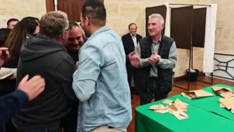 Cédric Rondel élu maire avec 56,83 % des voix face à Nicolas Raimond