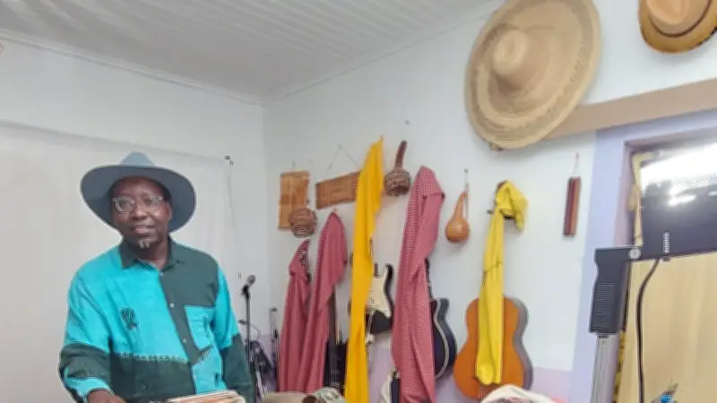 Charles Dimèné : La musique comme pont du dialogue à Pézenas