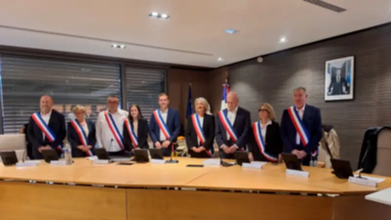 Charly Crespe élu maire du Grau-du-Roi, Robert Crauste quitte le conseil municipal