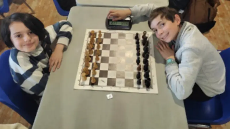 Échecs : La Tour de Caylus brille au championnat départemental des collèges à Sète