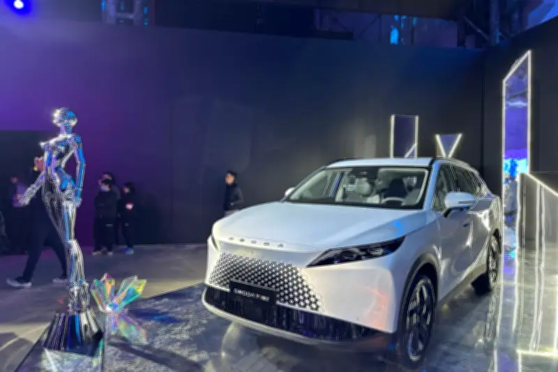 Chery mise sur l'hybride pour conquérir l'Europe, une stratégie pragmatique face à la domination électrique