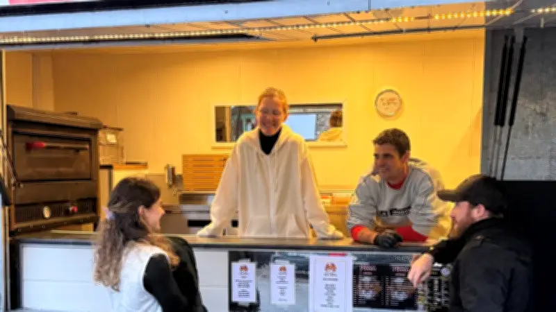 Chez Chris, le food-truck de pizzas et burgers fait maison arrive à Saint-Hippolyte-du-Fort