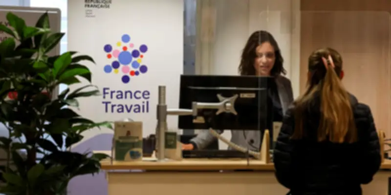 Chômage des jeunes : la France face à une hausse alarmante en 2025