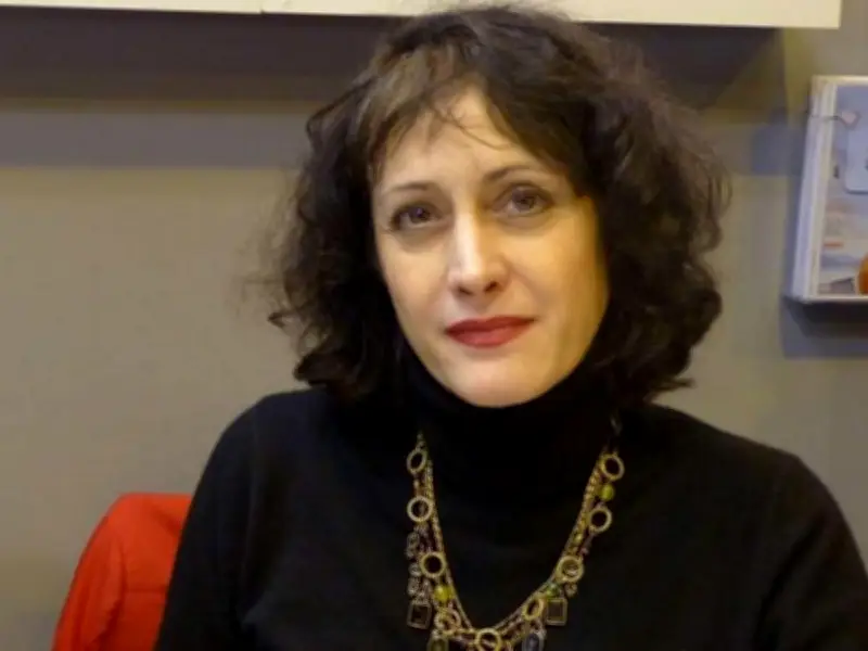 Chronique et Civisme : Le Choix de l'Écriture et l'Engagement Démocratique