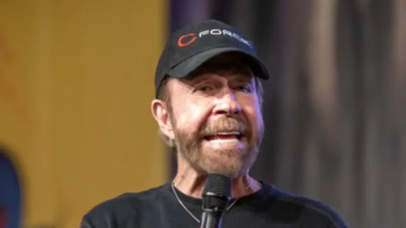 Chuck Norris hospitalisé à Hawaï après un malaise soudain à 86 ans