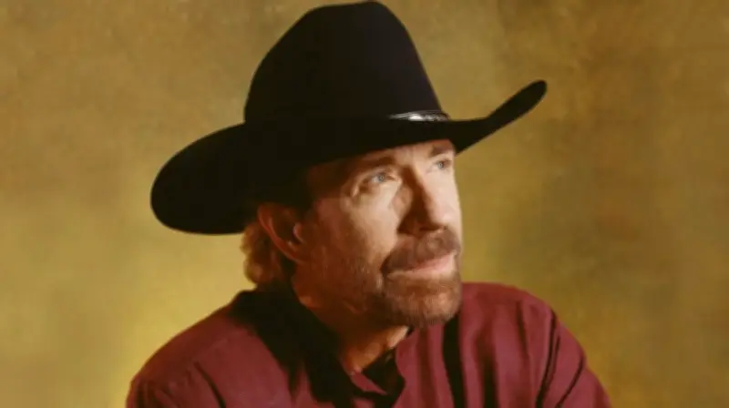 Chuck Norris, légende du cinéma d'action, s'éteint à 86 ans