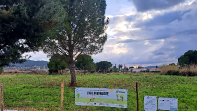 Clarensac : Modernisation municipale et tensions budgétaires au conseil