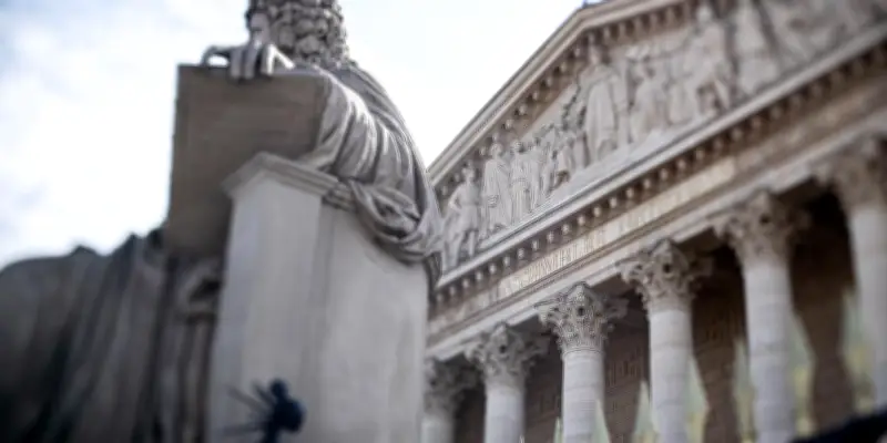 Collectivités : l'Assemblée relance le chantier sensible du millefeuille territorial