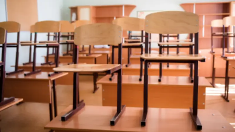 Collèges français : plus de 10 millions d'heures perdues en 2023-2024 selon la Cour des comptes