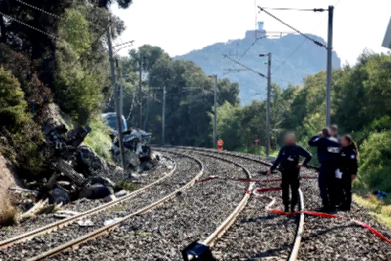 Collision mortelle à Saint-Raphaël : 96 passagers pris en charge, déraillement évité de justesse