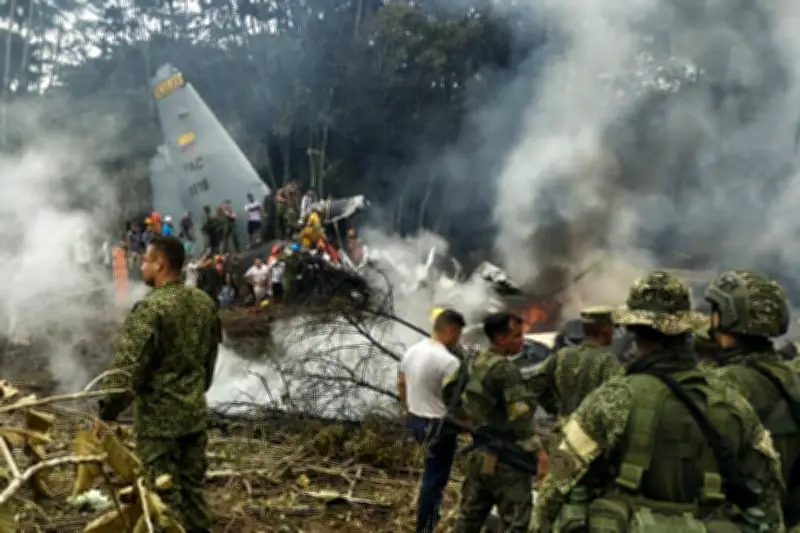 Colombie : un crash d'avion militaire fait 66 morts et des dizaines de blessés