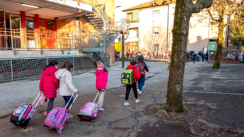 Conseil de défense sanitaire : l'allègement du protocole scolaire au cœur des débats