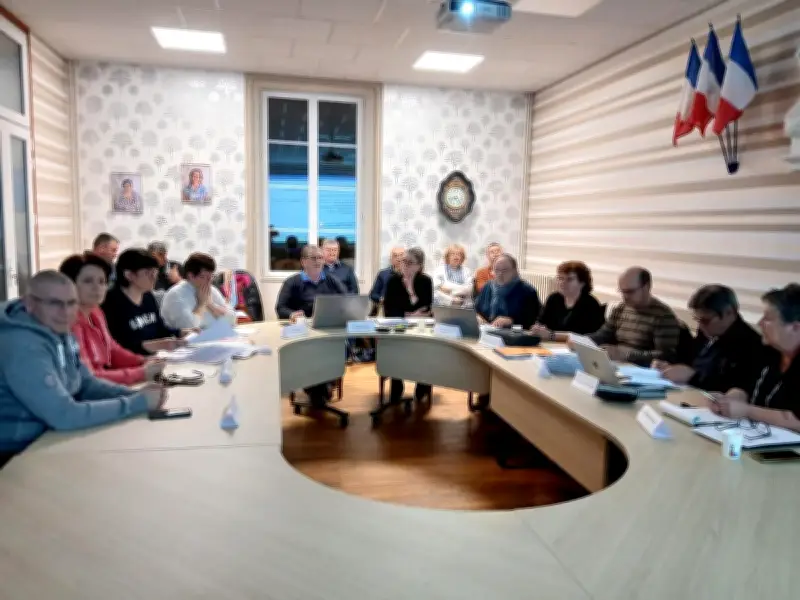 Conseil municipal tendu à Sainte-Gemme : le projet éolien des Rouches divise