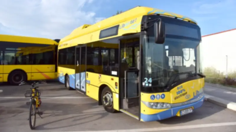 Contrôles policiers renforcés sur la ligne de bus scolaire Joliot-Curie-Frontignan après incidents