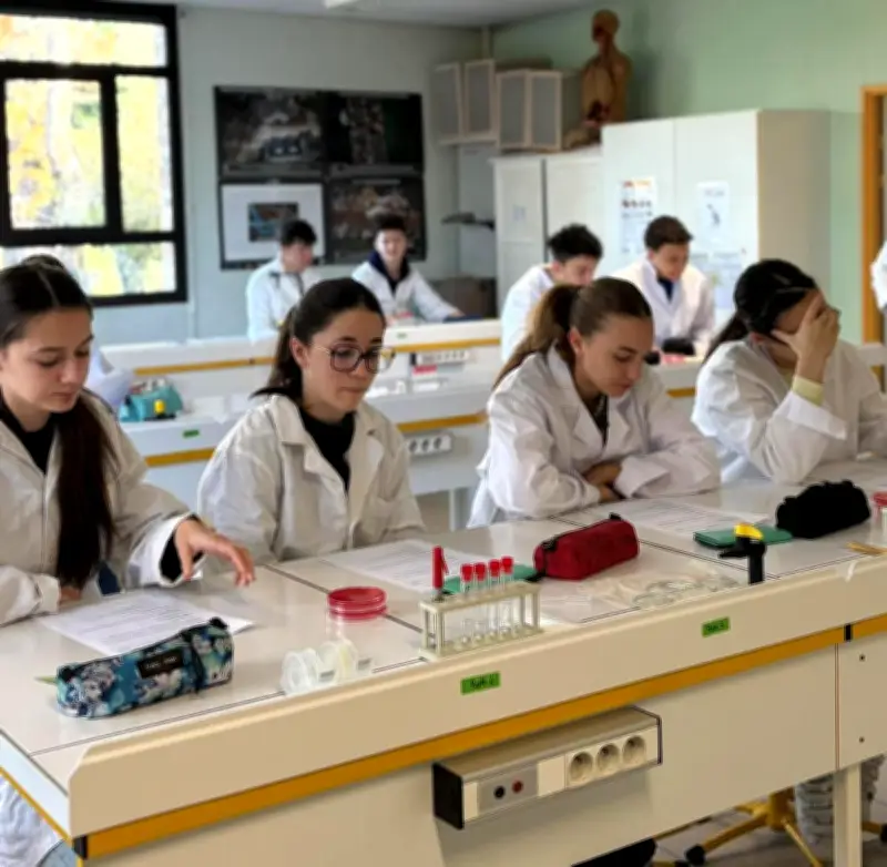 Cordées de la réussite : des collégiens découvrent les sciences du vivant au Legta de Pau-Montardon