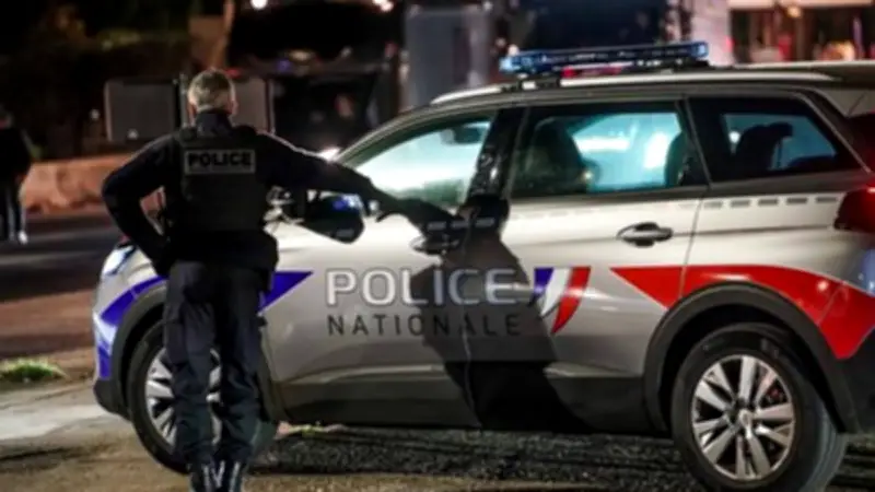 Course-poursuite à Nîmes : armes trouvées dans une voiture volée, suspects en fuite