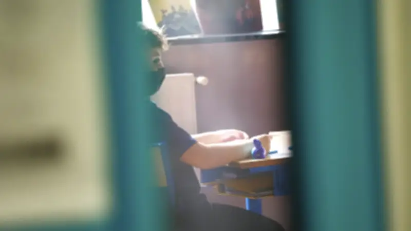 Covid-19 : baisse des classes fermées en France et en Occitanie, signe d'amélioration