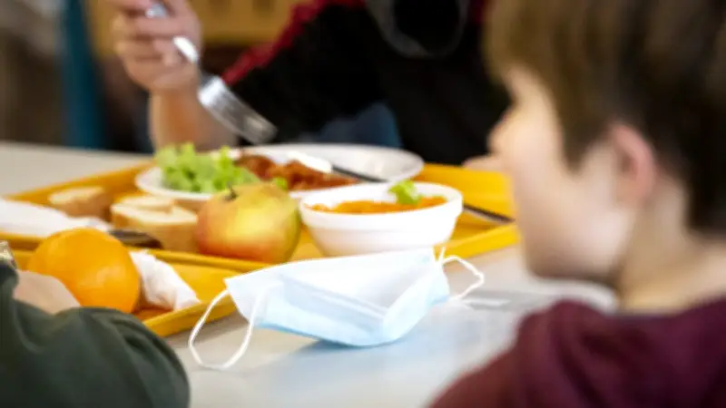 Covid-19 : Nouveau protocole dans les cantines scolaires à partir du 13 décembre