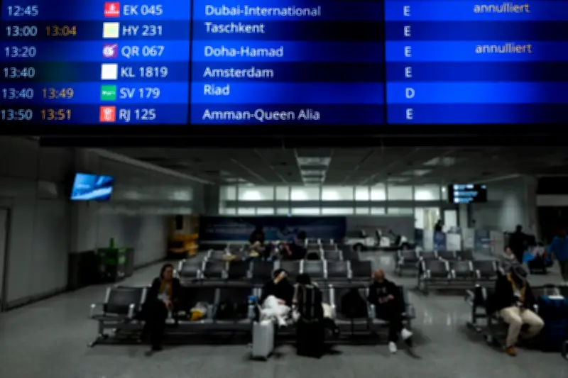 Crise aérienne au Moyen-Orient : les hubs du Golfe paralysés par le conflit iranien