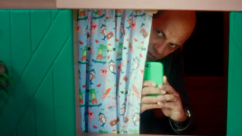 Critique d'Alter Ego : Laurent Lafitte brille dans une comédie conceptuelle