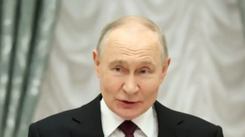 Critique de Poutine : un blogueur russe interné en psychiatrie après son revirement