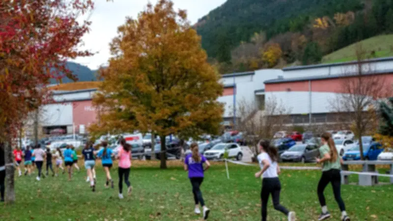 Cross des collèges et lycées privés de Lozère : près de 500 jeunes en piste à Mende