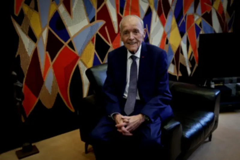 Créteil : Laurent Cathala, maire depuis 1977, brigue un neuvième mandat à 80 ans