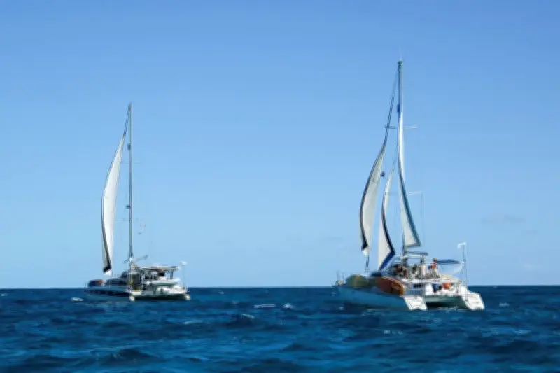 Cuba : les bateaux d'aide humanitaire localisés, les équipages sains et saufs