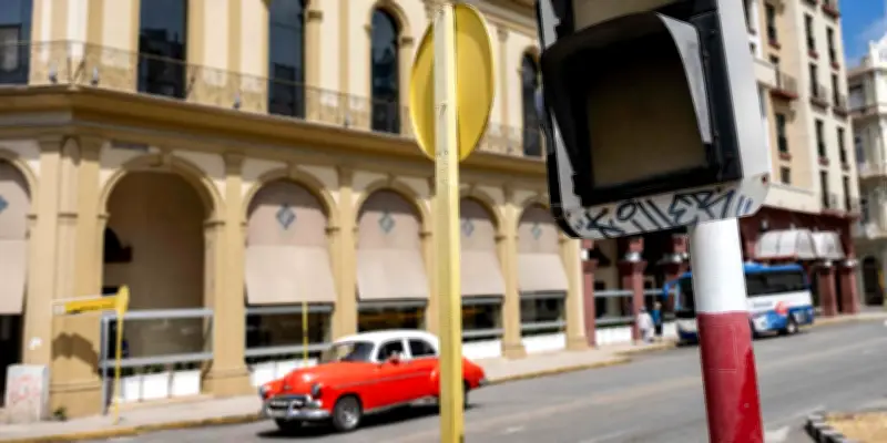 Cuba plongée dans le noir : nouvelle panne électrique massive frappe l'île